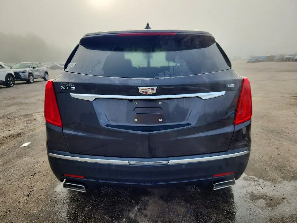 2017 CADILLAC XT5   
