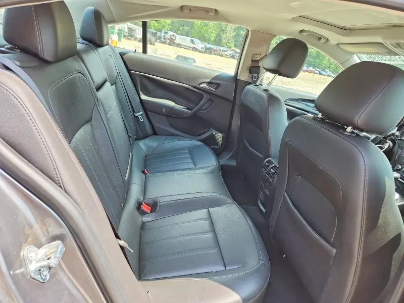 2011 BUICK REGAL CXL  
