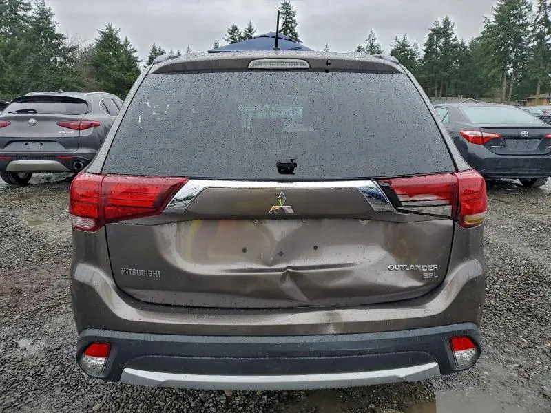 2016 MITSUBISHI OUTLANDER SE  