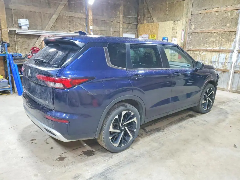 2023 MITSUBISHI OUTLANDER SE  