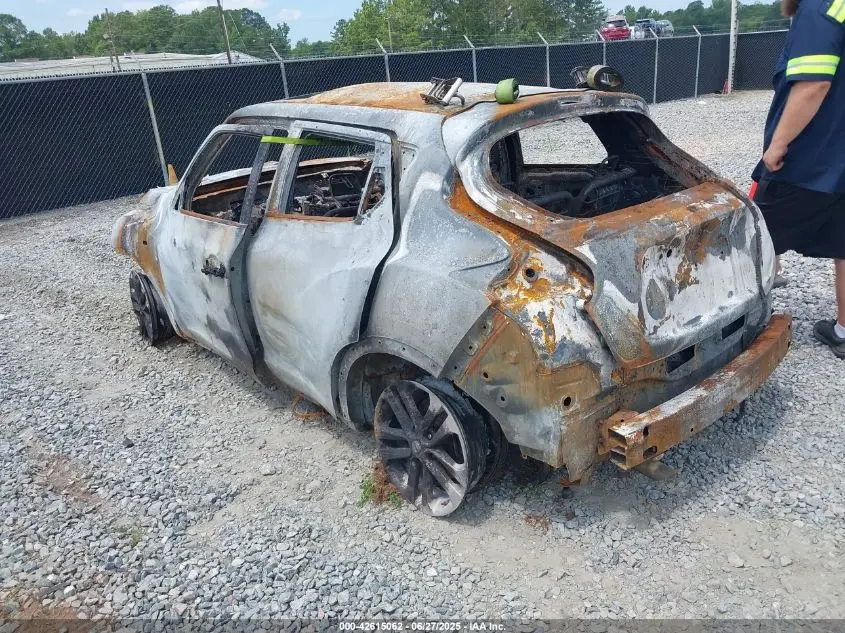 2012 NISSAN JUKE SL