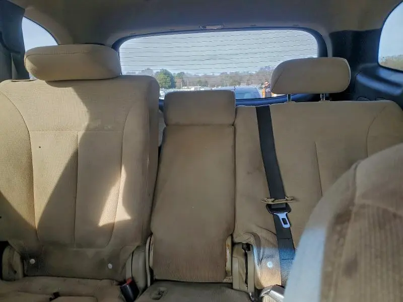 2010 HYUNDAI SANTA FE GLS  