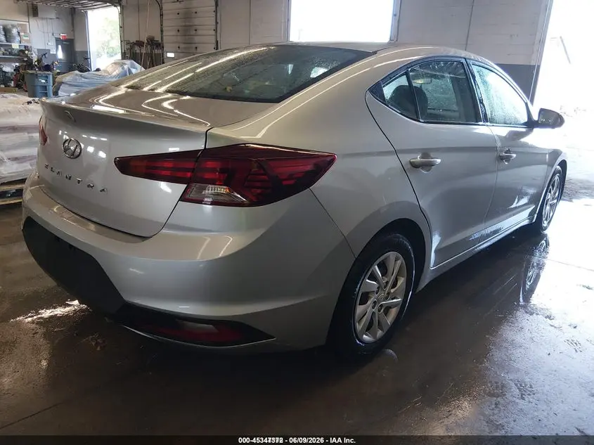 2020 HYUNDAI ELANTRA SE