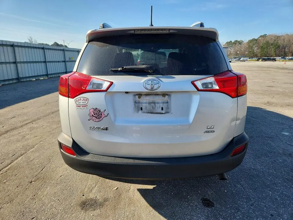 2015 TOYOTA RAV4 LE  