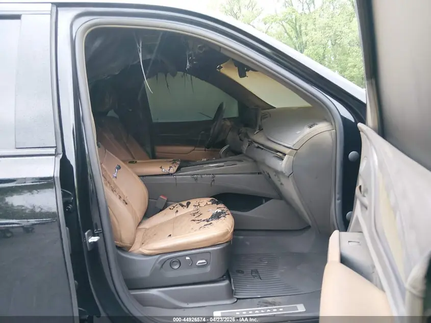 2023 CADILLAC ESCALADE 4WD SPORT