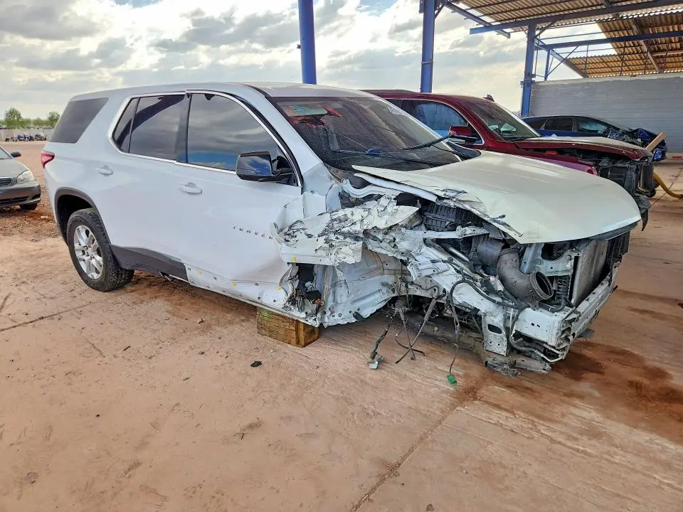 2020 CHEVROLET TRAVERSE LS  