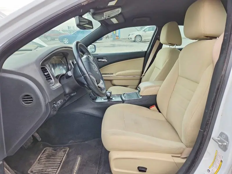 2014 DODGE CHARGER SE  
