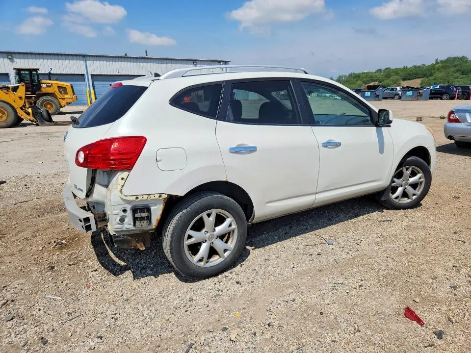 2010 NISSAN ROGUE S  