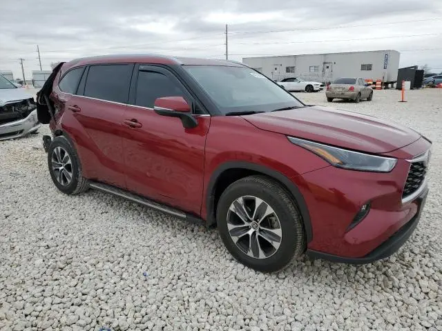 2024 TOYOTA HIGHLANDER LE
