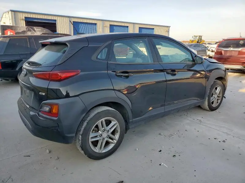 2020 HYUNDAI KONA SE  