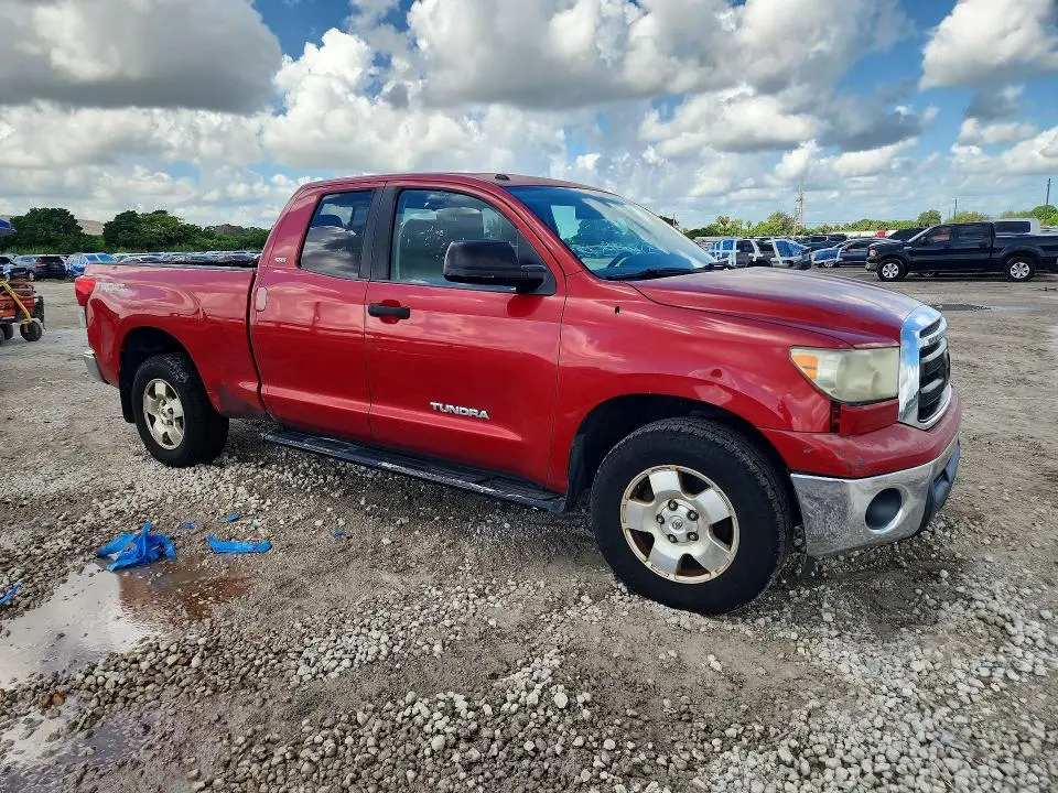 2011 TOYOTA TUNDRA DOUBLE CAB SR5  