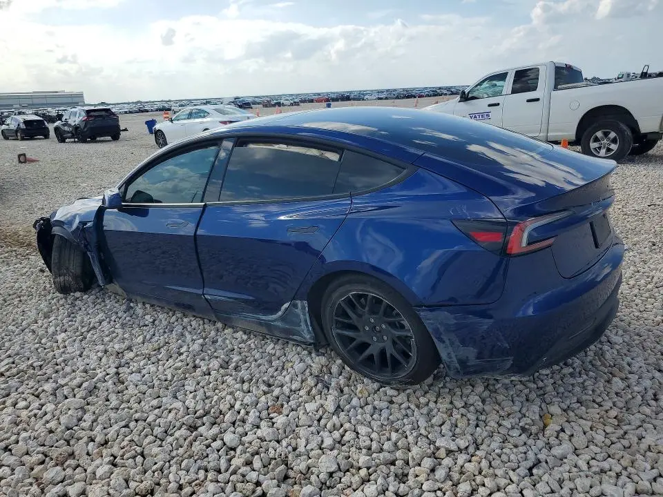 2025 TESLA MODEL 3   