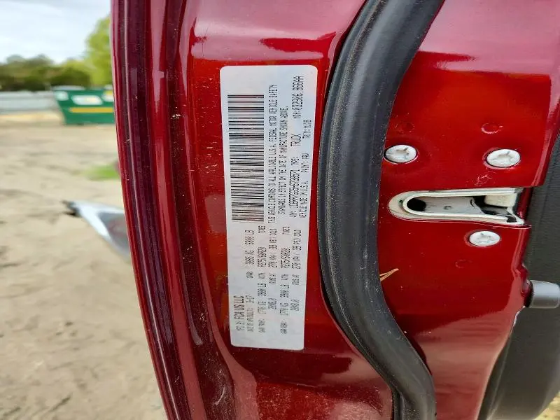 2017 RAM 1500 SLT  