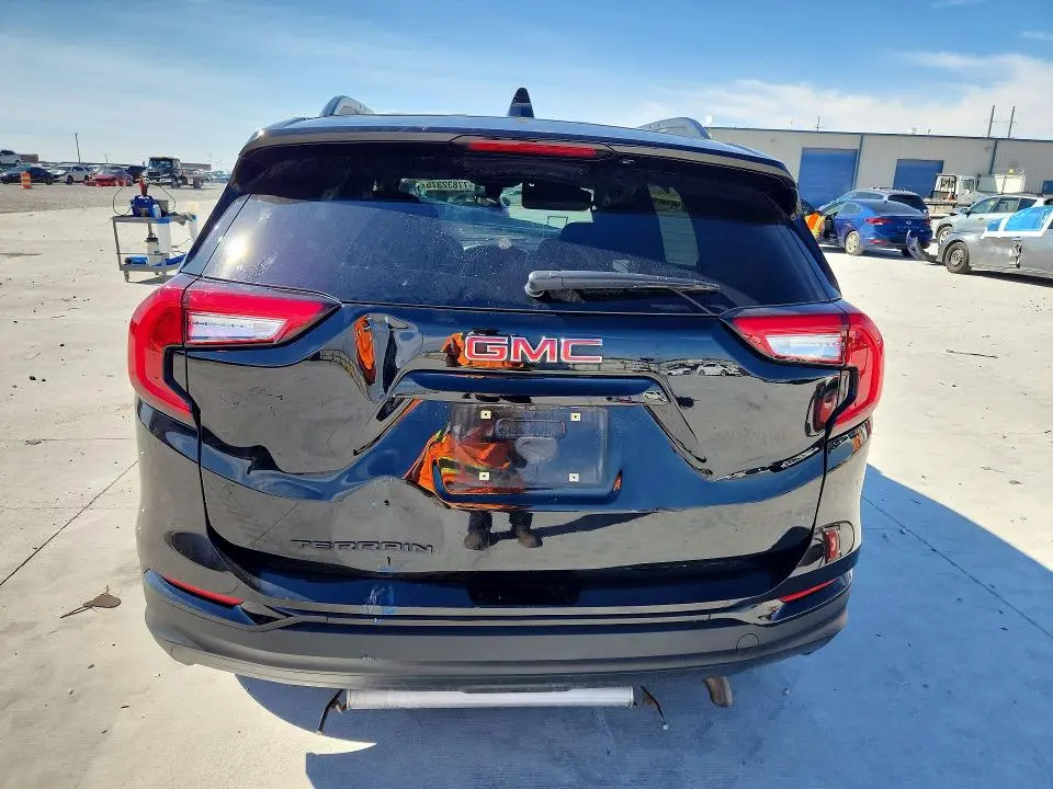 2023 GMC TERRAIN SLE  