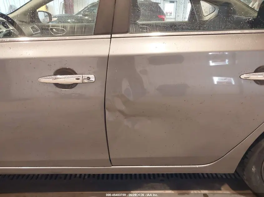 2016 NISSAN SENTRA SV