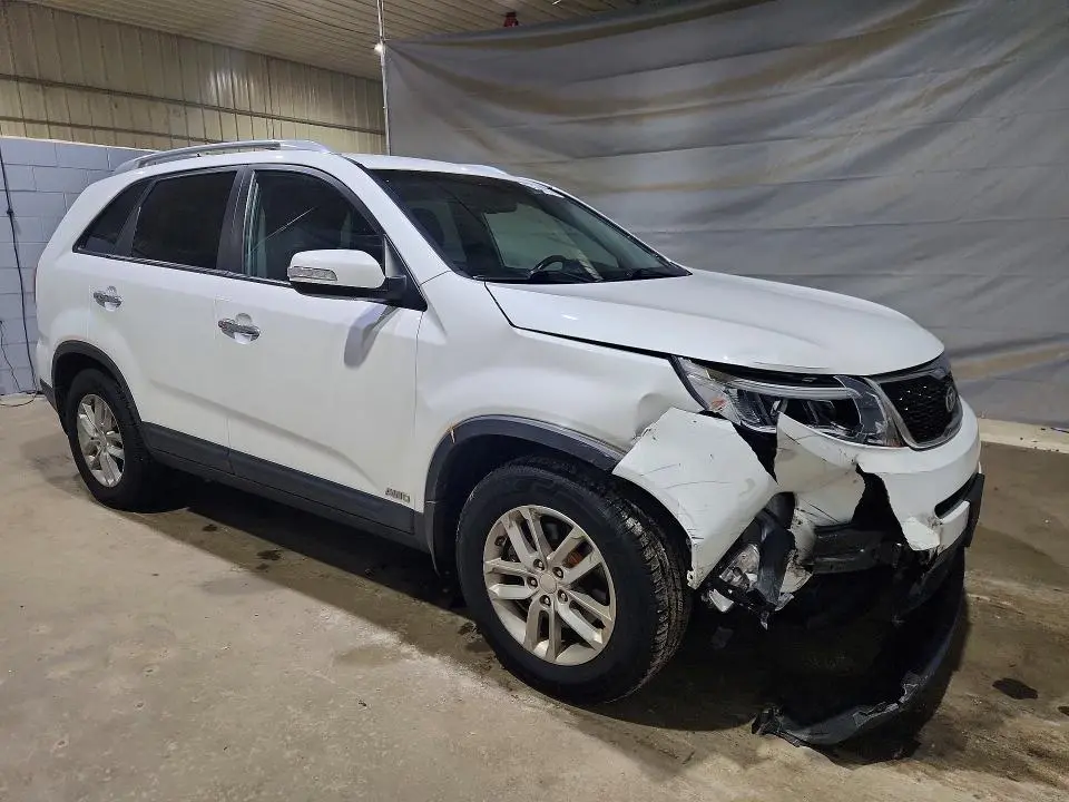 2014 KIA SORENTO LX  