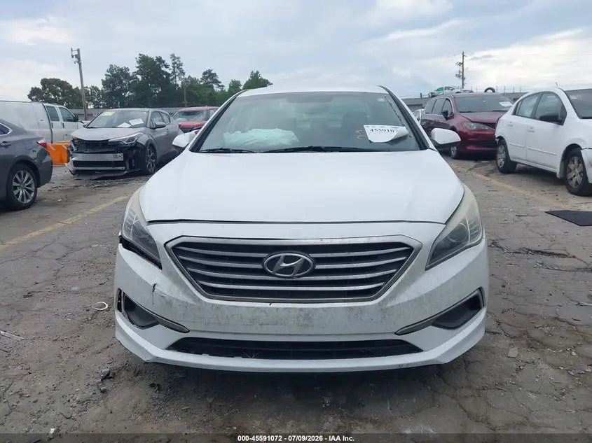 2017 HYUNDAI SONATA SE