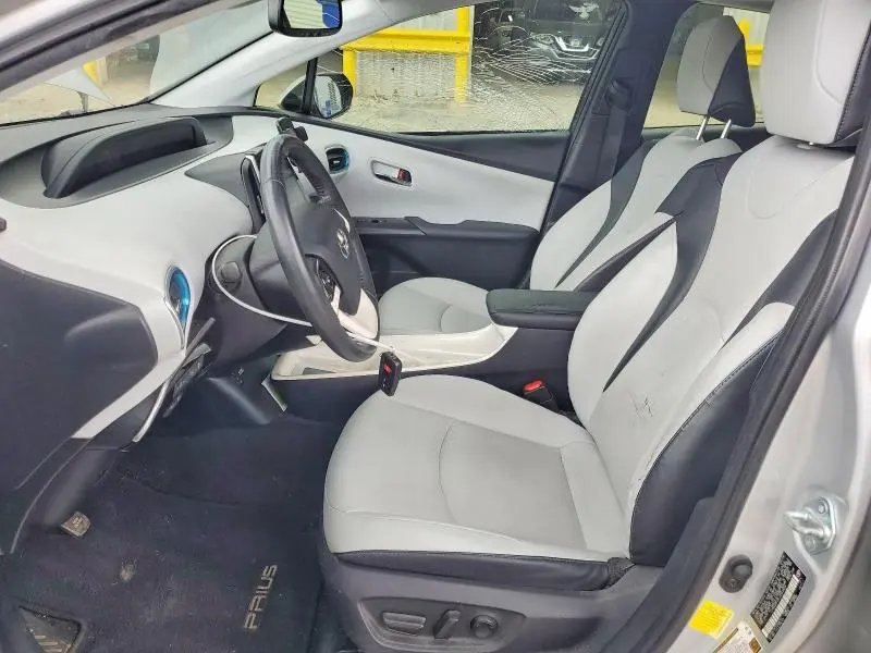 2018 TOYOTA PRIUS FOUR  