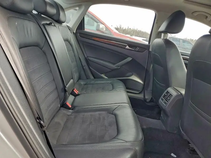 2014 VOLKSWAGEN PASSAT SEL  