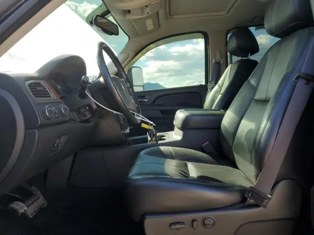 2011 CHEVROLET SILVERADO K3500 LTZ  