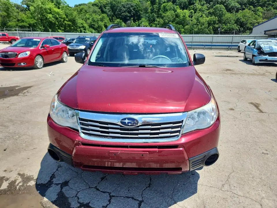 2010 SUBARU FORESTER XS  