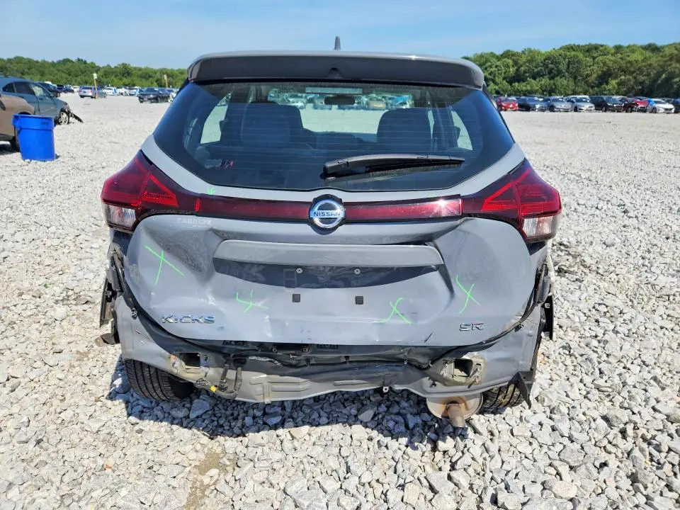 2021 NISSAN KICKS SR  