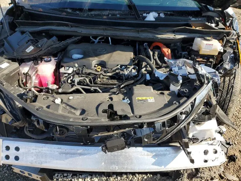 2023 TOYOTA SIENNA XSE  