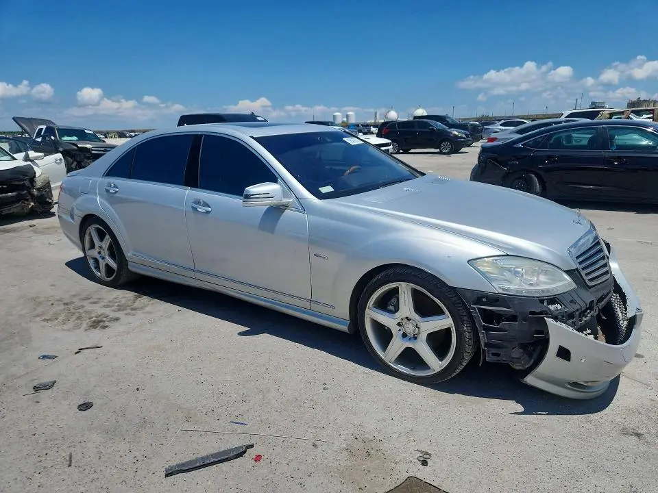 2012 MERCEDES-BENZ S 550  
