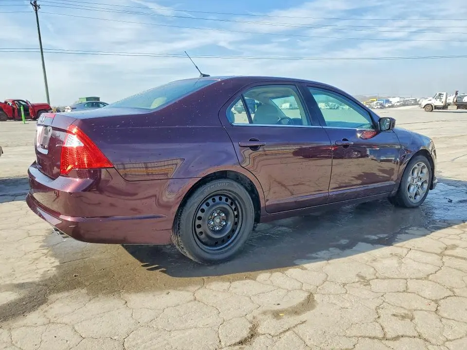 2011 FORD FUSION SE  
