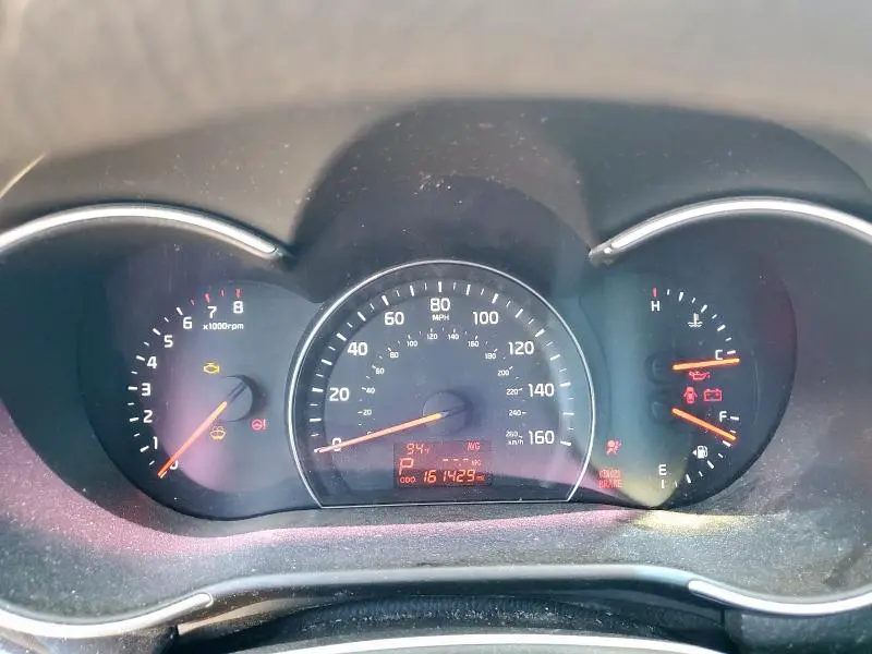 2015 KIA SORENTO LX  