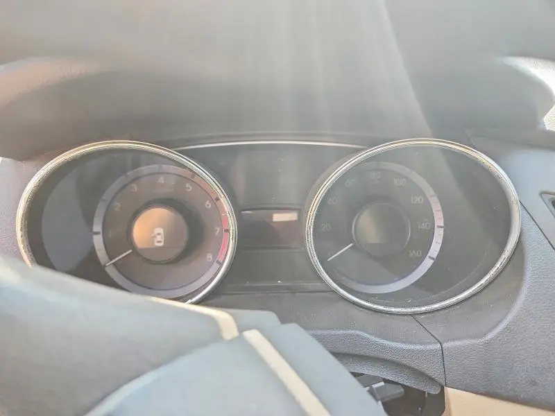 2011 HYUNDAI SONATA GLS  