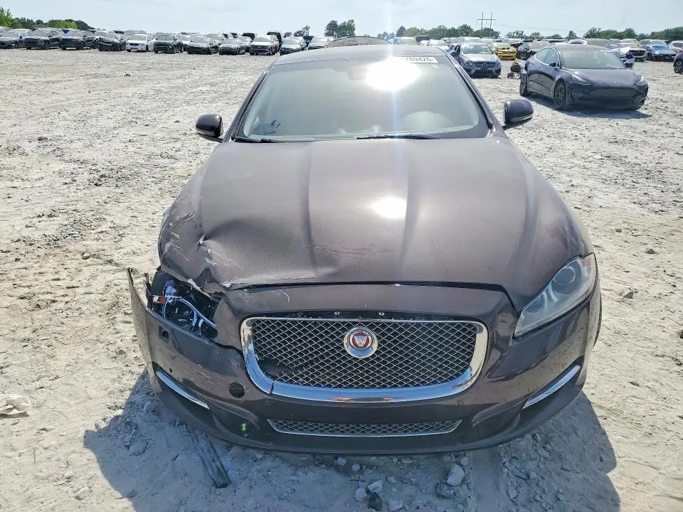 2015 JAGUAR XJ   