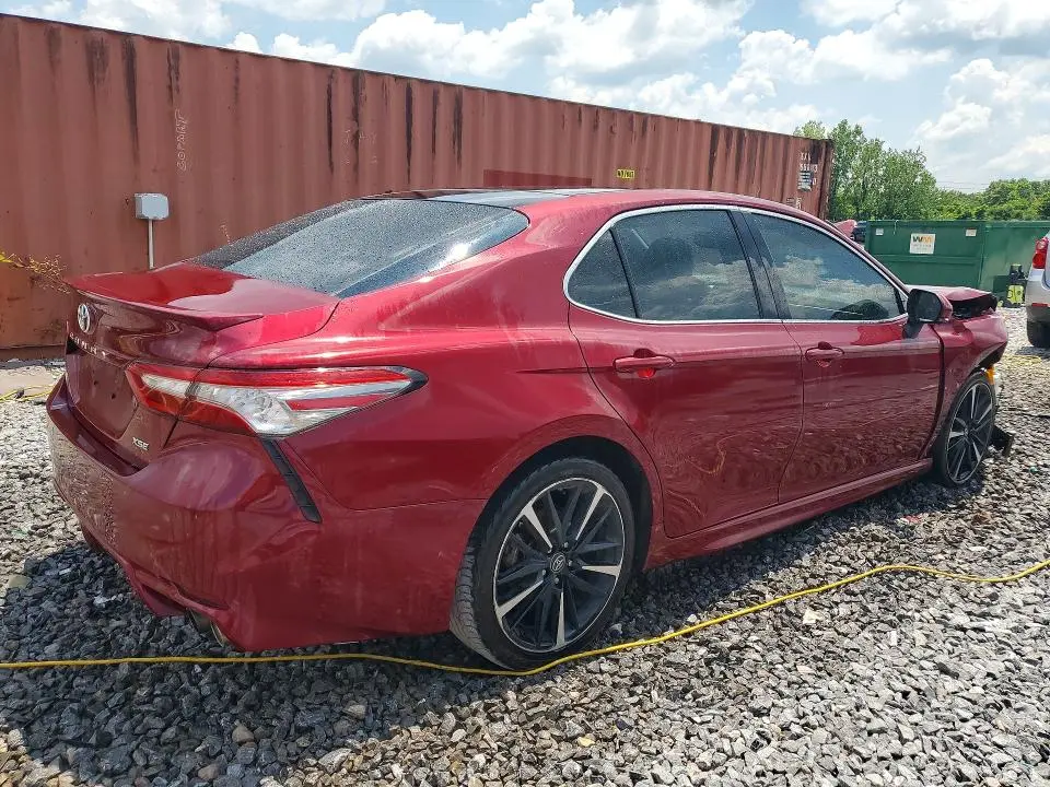 2018 TOYOTA CAMRY XSE  
