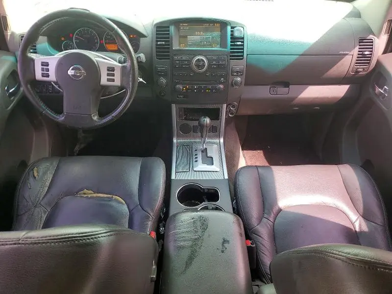2011 NISSAN PATHFINDER S  