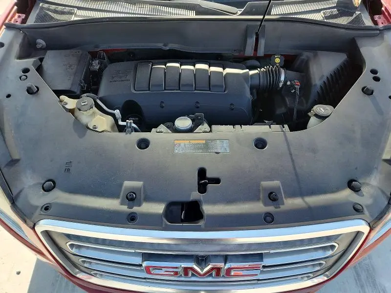 2013 GMC ACADIA SLT-2  