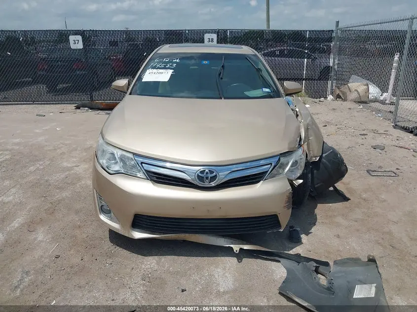 2012 TOYOTA CAMRY XLE V6