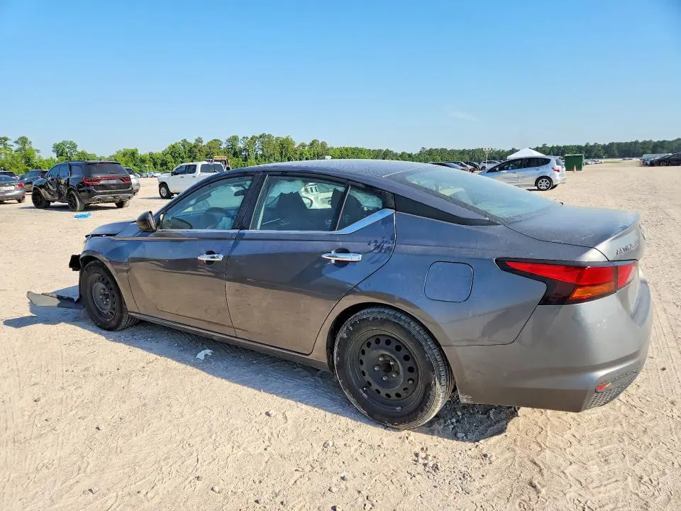2024 NISSAN ALTIMA S  