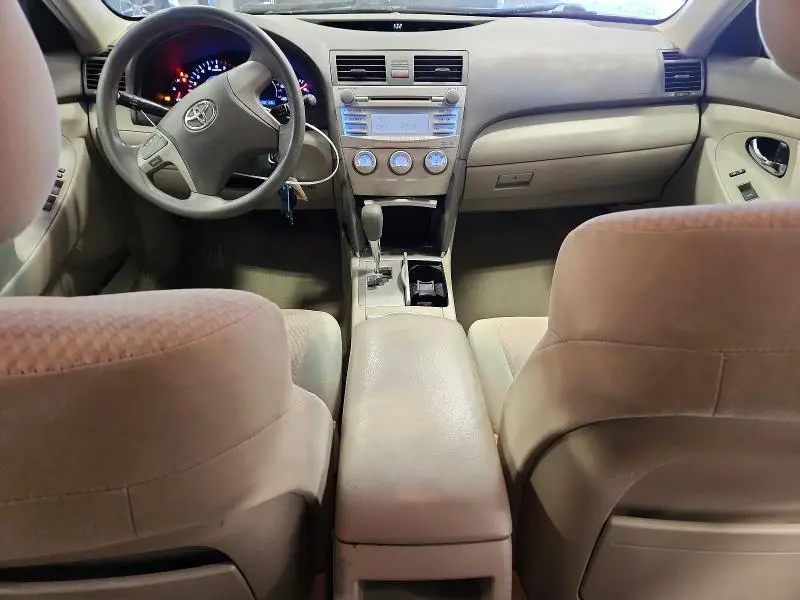 2011 TOYOTA CAMRY LE  