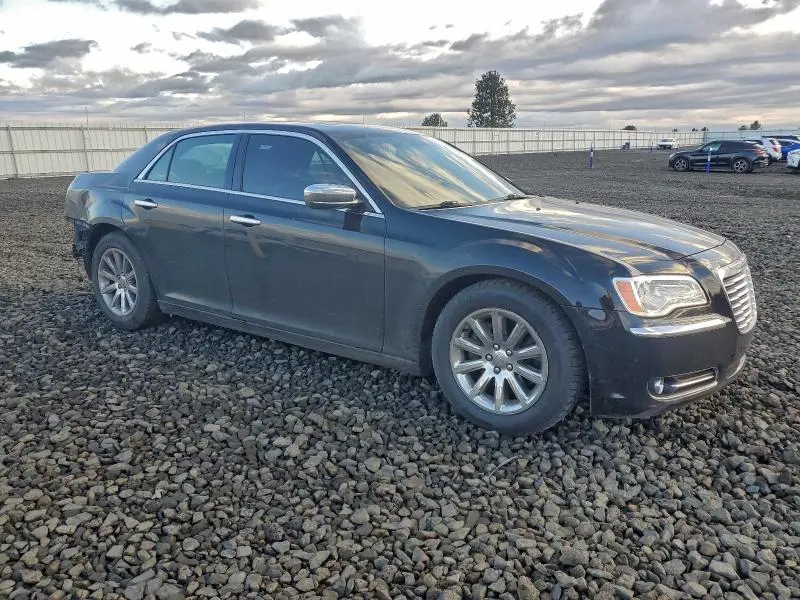 2013 CHRYSLER 300C   