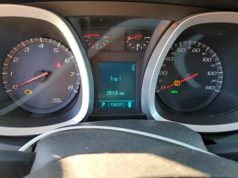 2010 CHEVROLET EQUINOX LT  