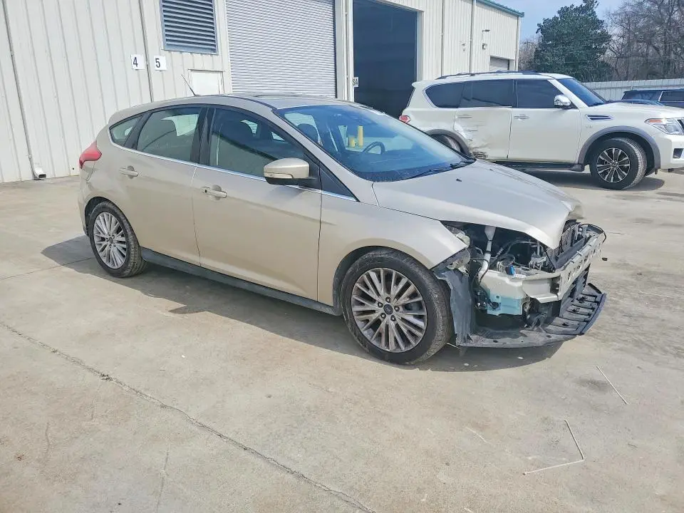 2018 FORD FOCUS TITANIUM  