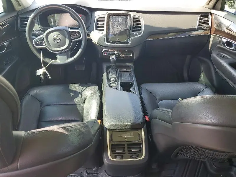 2019 VOLVO XC90 T5 MOMENTUM  