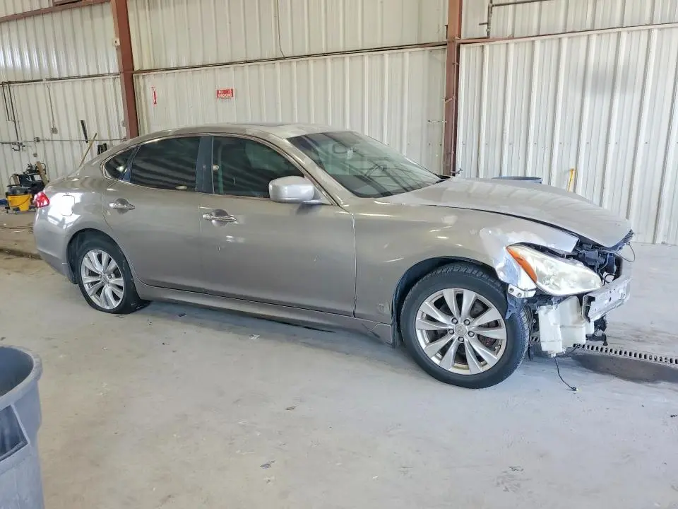 2011 INFINITI M37 X  