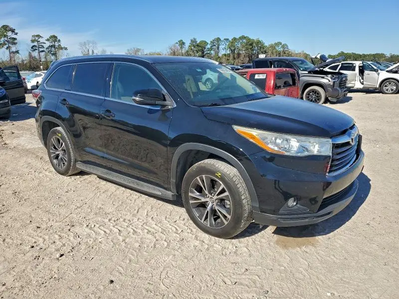 2016 TOYOTA HIGHLANDER XLE  
