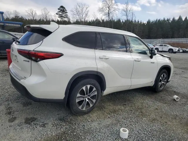 2021 TOYOTA HIGHLANDER HYBRID XLE