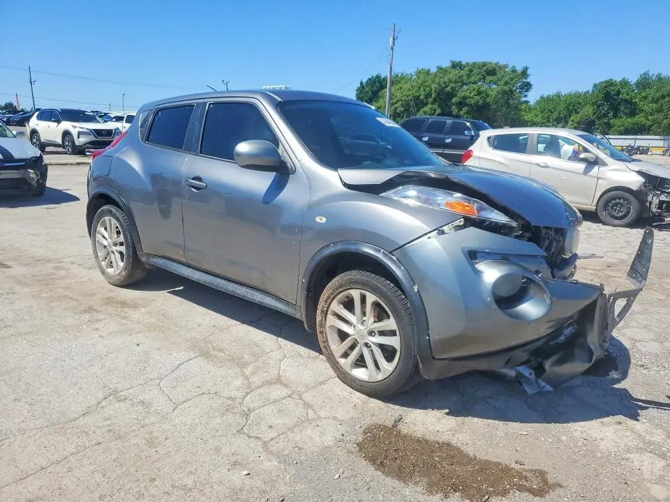 2014 NISSAN JUKE S  