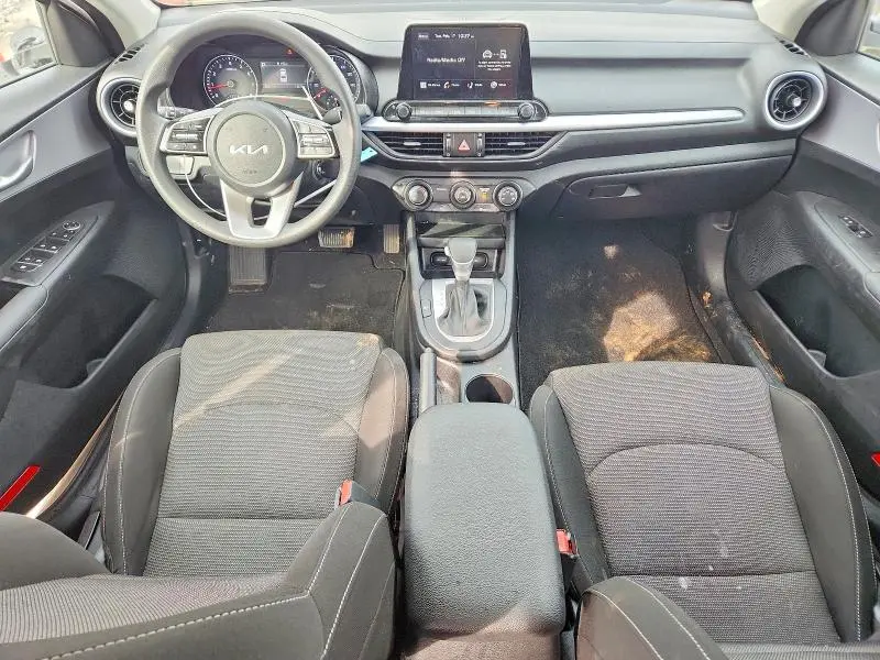 2024 KIA FORTE LX  