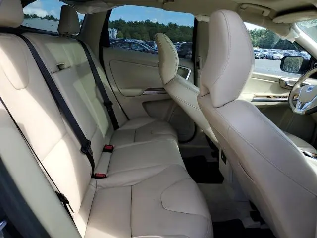 2015 VOLVO XC60 T6 PREMIER  