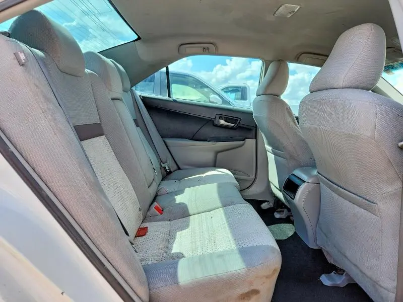 2014 TOYOTA CAMRY LE  