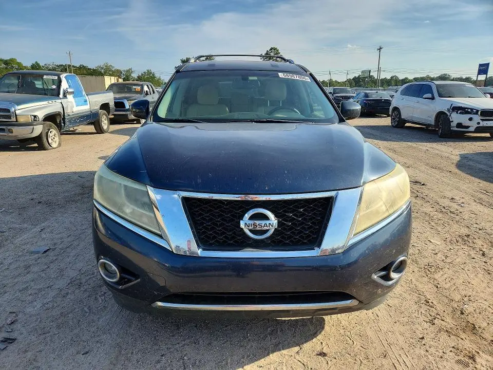 2016 NISSAN PATHFINDER SV  